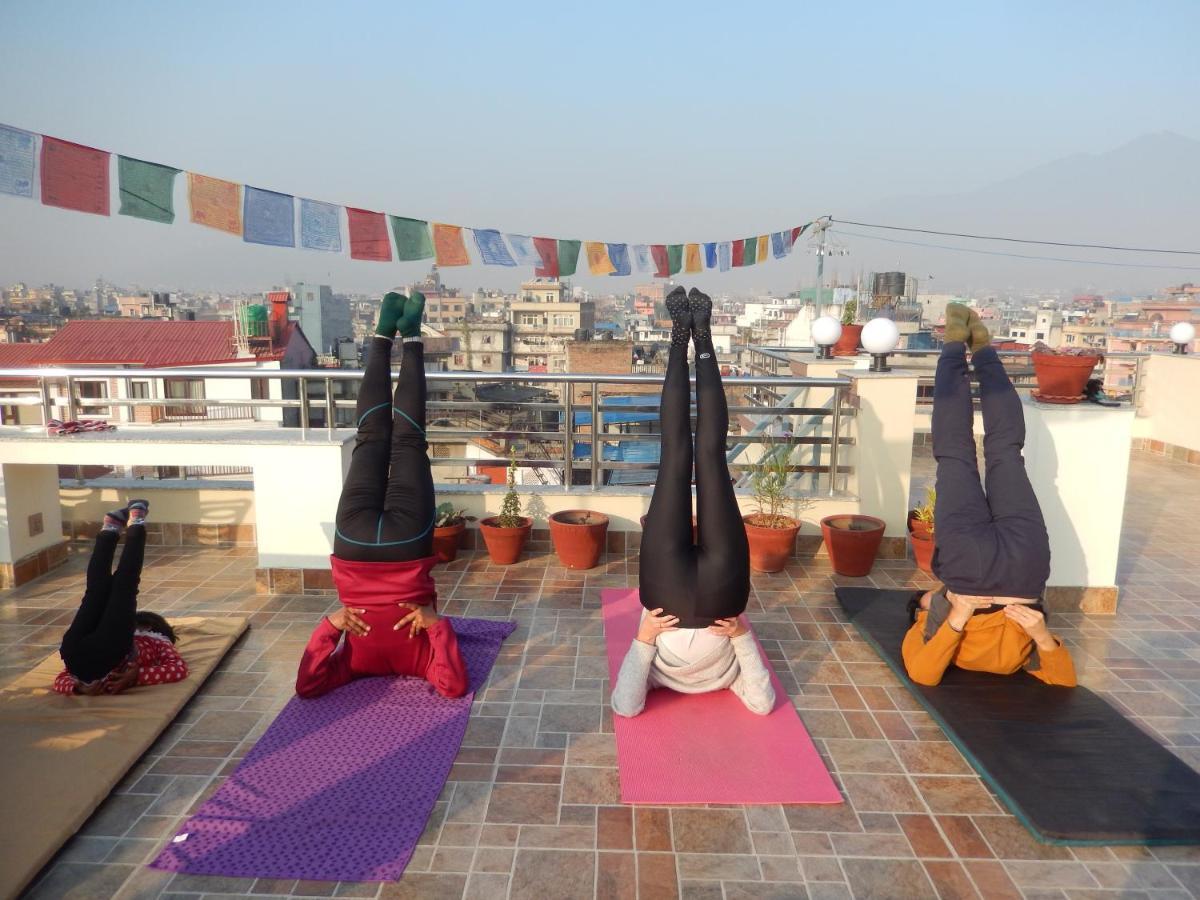 Shine Homestay Famille Francophone - Shine Home And Apartment Kathmandu Ngoại thất bức ảnh