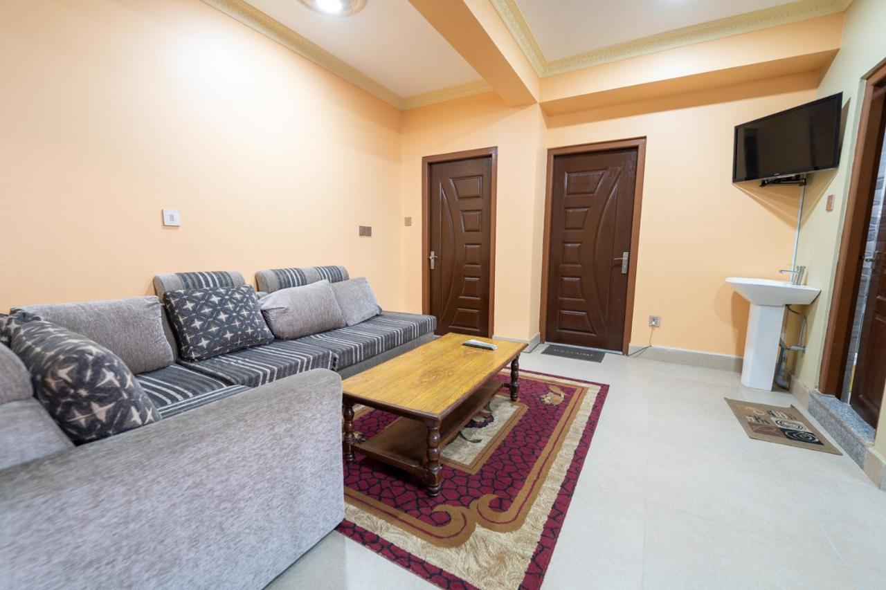 Shine Homestay Famille Francophone - Shine Home And Apartment Kathmandu Ngoại thất bức ảnh