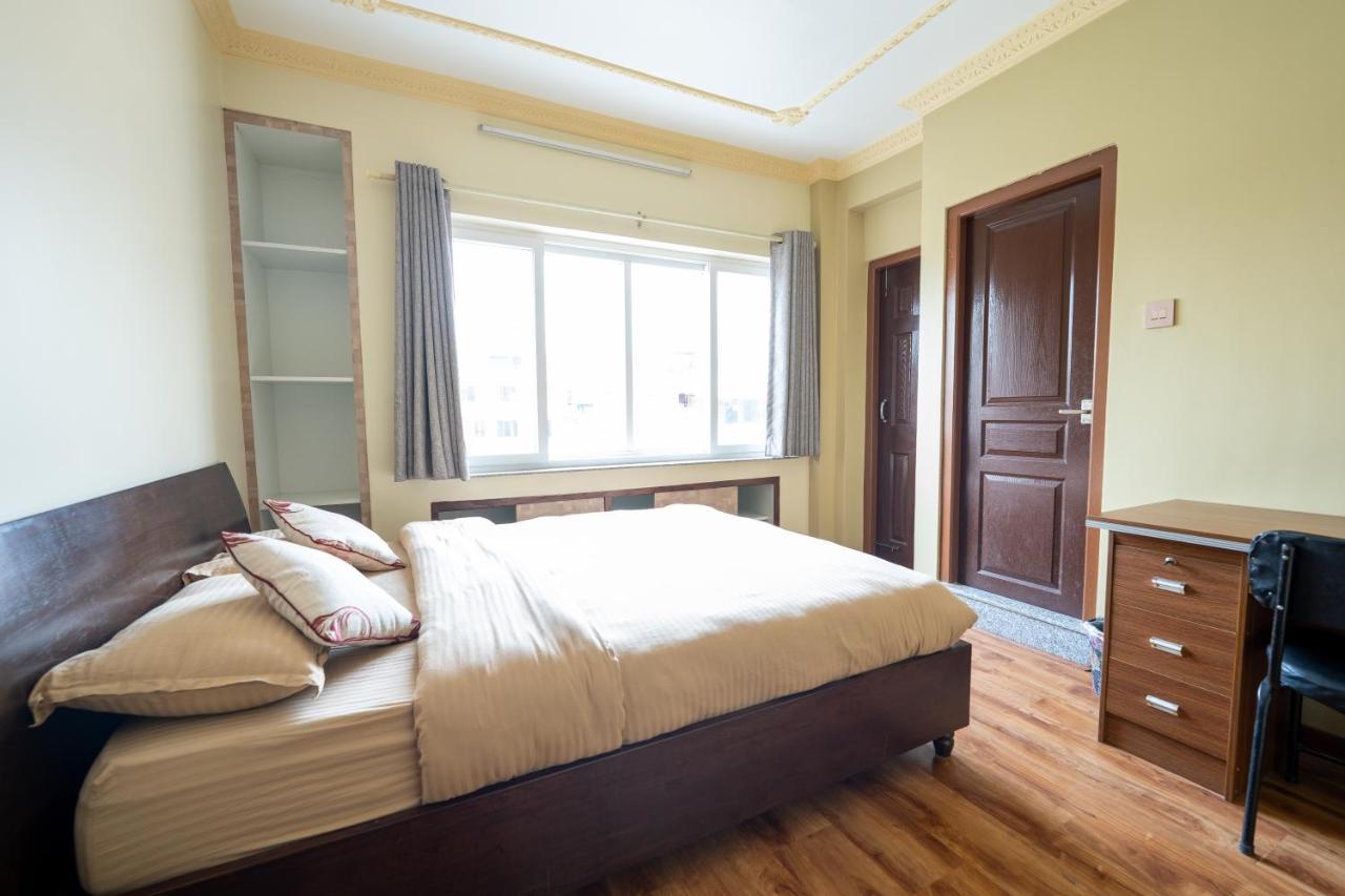 Shine Homestay Famille Francophone - Shine Home And Apartment Kathmandu Ngoại thất bức ảnh