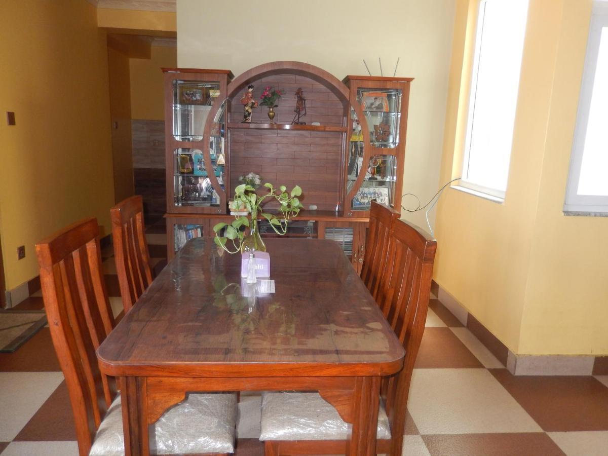 Shine Homestay Famille Francophone - Shine Home And Apartment Kathmandu Ngoại thất bức ảnh