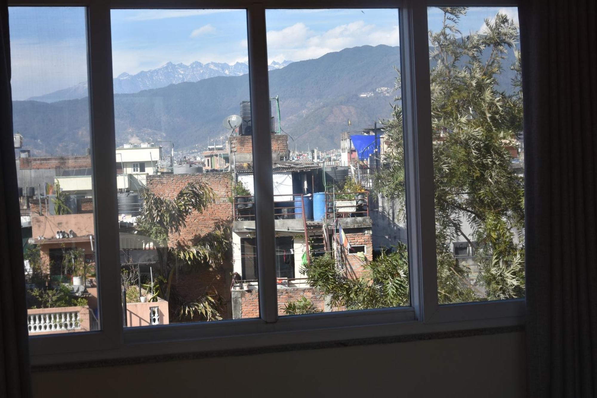 Shine Homestay Famille Francophone - Shine Home And Apartment Kathmandu Ngoại thất bức ảnh