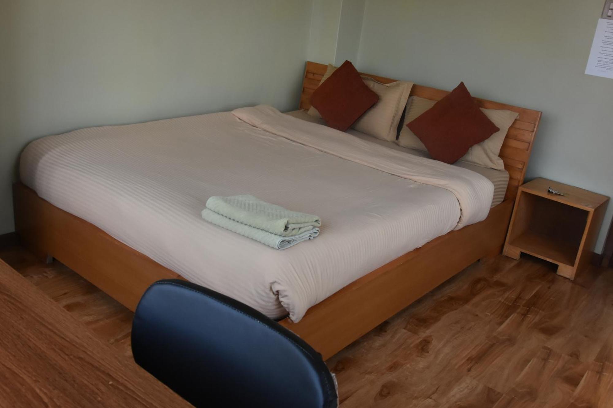 Shine Homestay Famille Francophone - Shine Home And Apartment Kathmandu Ngoại thất bức ảnh