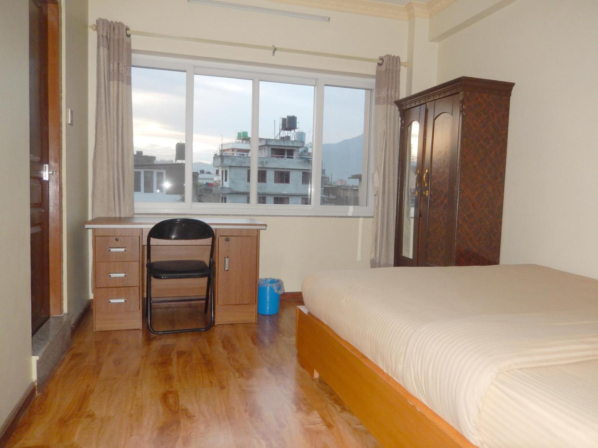 Shine Homestay Famille Francophone - Shine Home And Apartment Kathmandu Ngoại thất bức ảnh