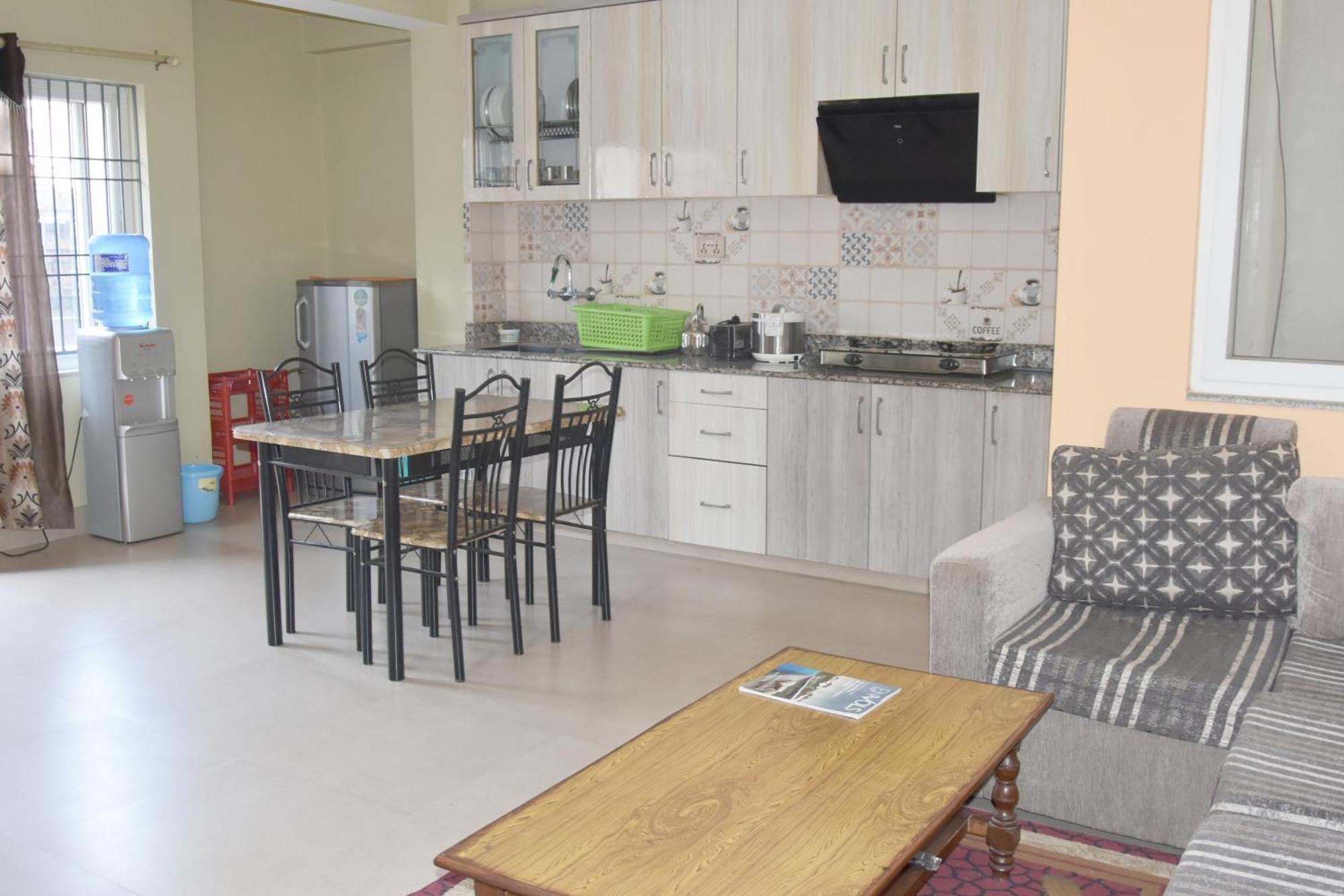 Shine Homestay Famille Francophone - Shine Home And Apartment Kathmandu Ngoại thất bức ảnh